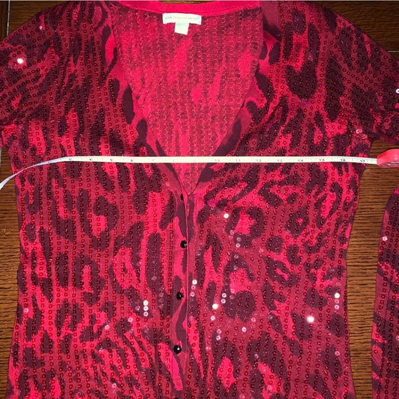 GET NOTICED! In this 2 pc Red Hot sequence red and black outfit. large - Picture 8 of 11